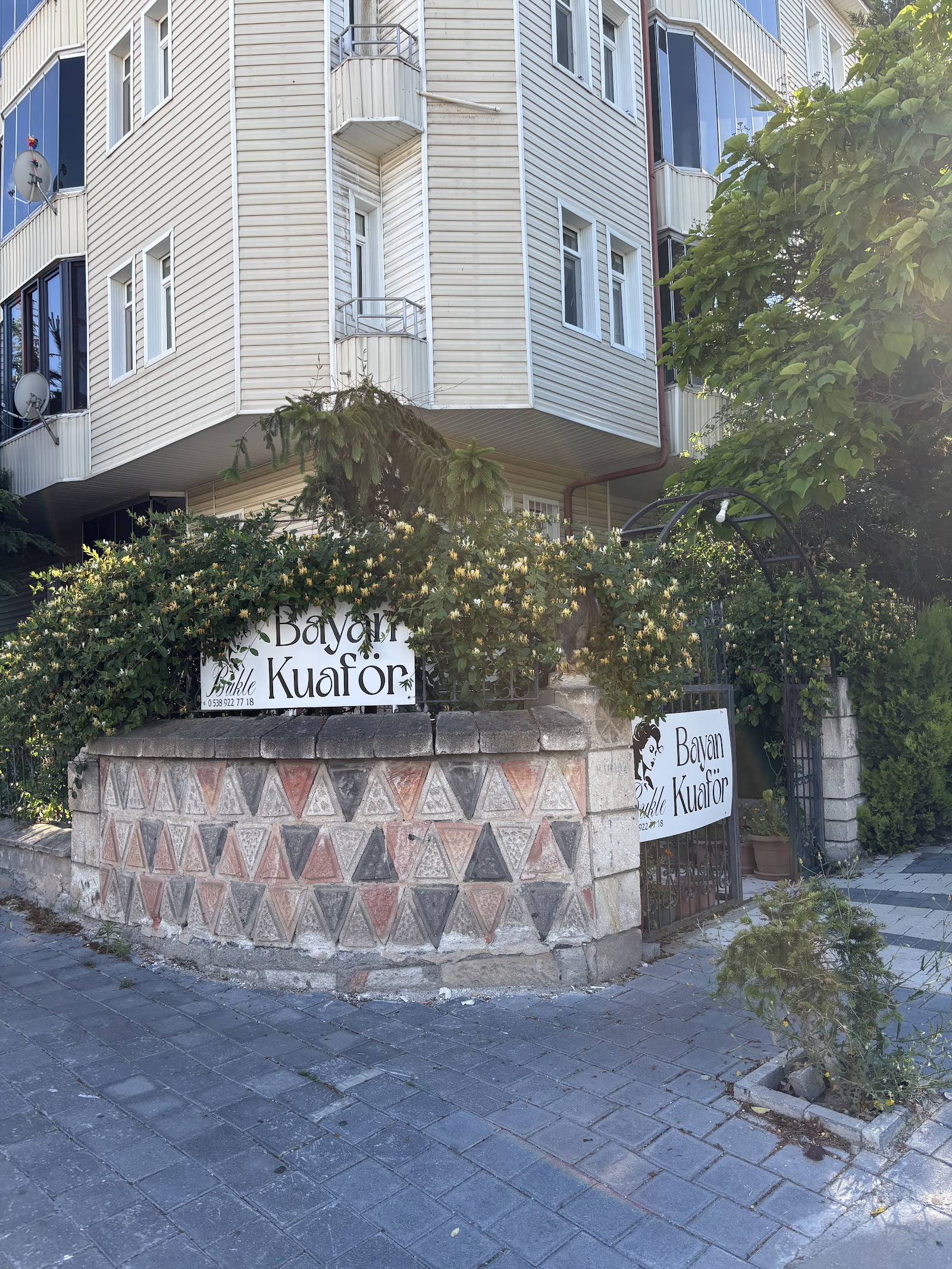 Bukle Bayan Kuaförü