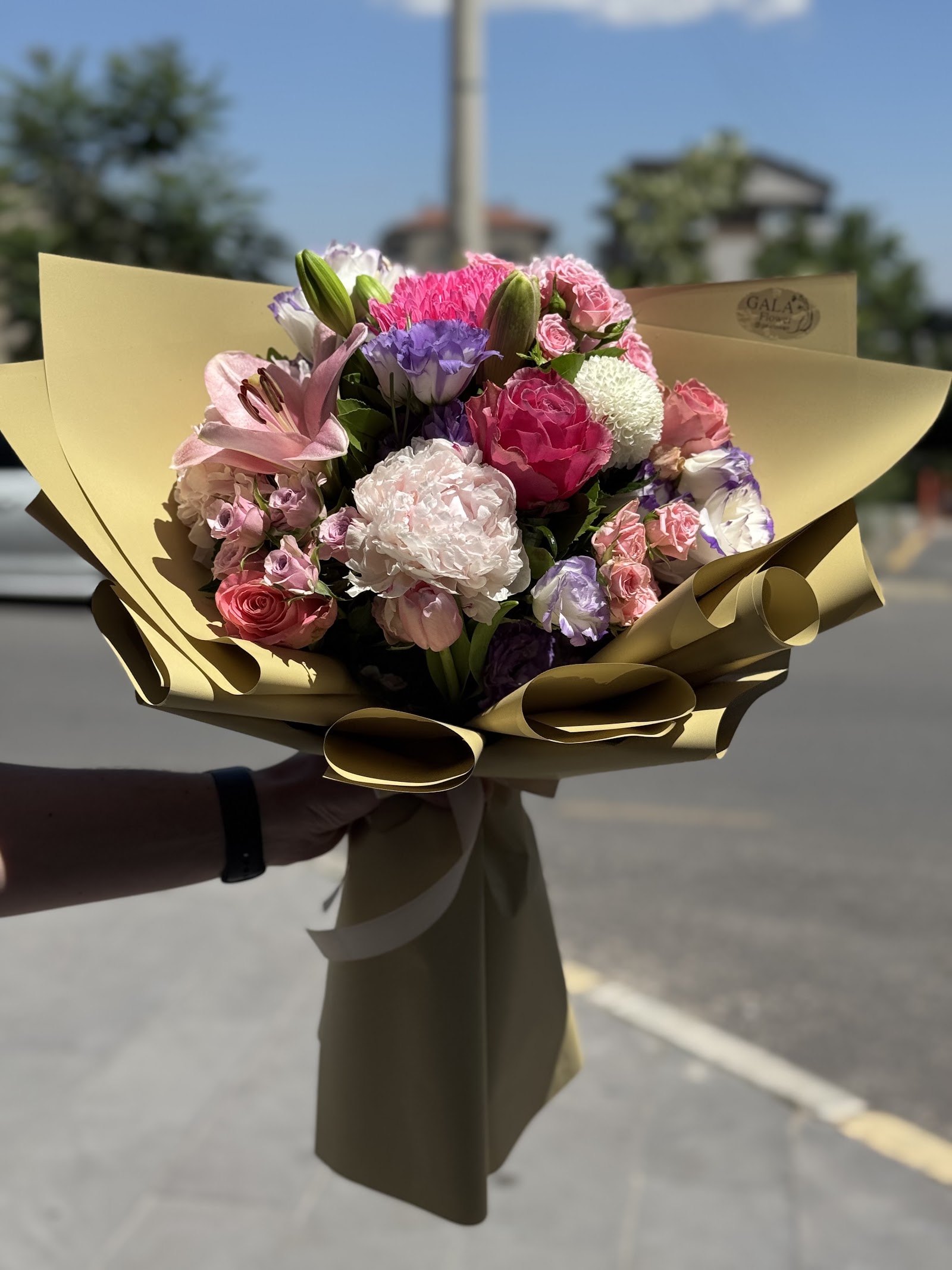 Gala Flower