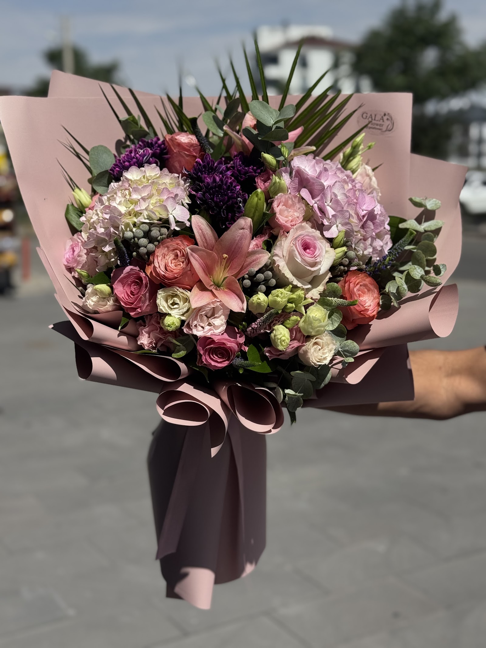 Gala Flower
