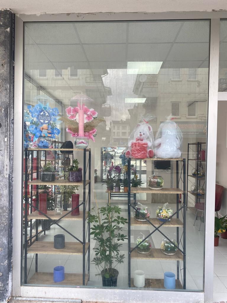 Kar Çiçek Evi - Çiçek Dünyası